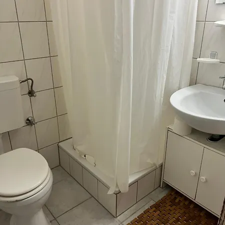 Zentrale In Lindenhof, Naehe Hbf דירה *